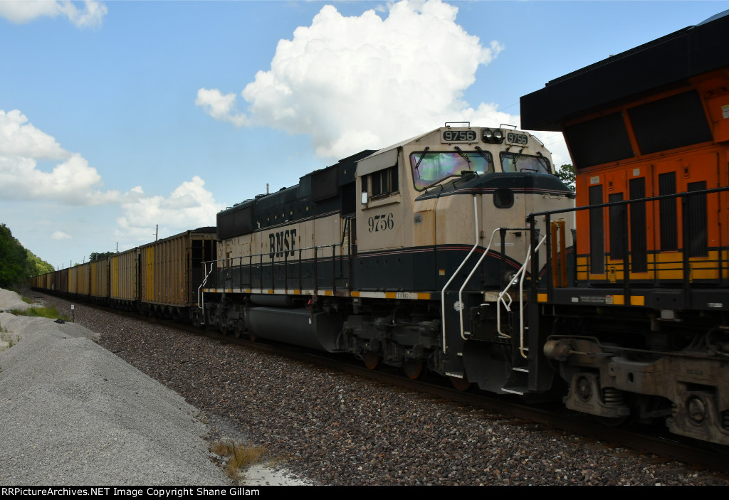 BNSF 9756 Roster shot